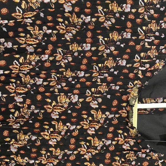 Black print midi almost ankle (I'm 5'2) Smocked top  with sheer sleeves. - Picture 2 of 7